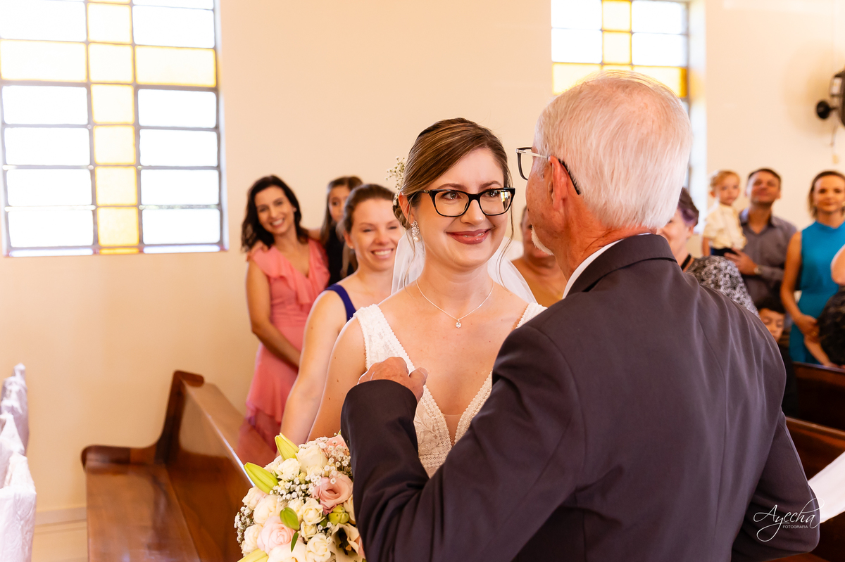 Fotografos Rio Negro; Casamentos Rio Negro; Rancho Richter; Fotografia de Casamento Rio Negro; Casamentos Mafra; 15 anos Rio Negro; Casamento Rústico; Casamento Capela Rio Negro; London Noivas; Lux Decorações Rio Negro; Studio Edina Farago;
