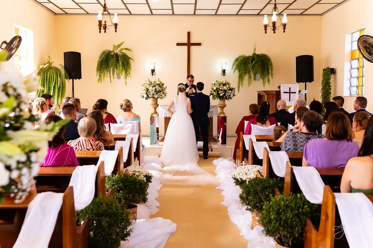 Fotografos Rio Negro; Casamentos Rio Negro; Rancho Richter; Fotografia de Casamento Rio Negro; Casamentos Mafra; 15 anos Rio Negro; Casamento Rústico; Casamento Capela Rio Negro; London Noivas; Lux Decorações Rio Negro; Studio Edina Farago;
