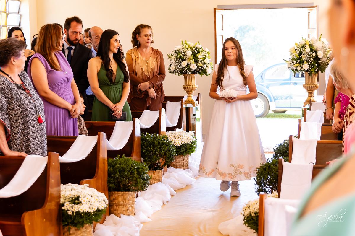 Fotografos Rio Negro; Casamentos Rio Negro; Rancho Richter; Fotografia de Casamento Rio Negro; Casamentos Mafra; 15 anos Rio Negro; Casamento Rústico; Casamento Capela Rio Negro; London Noivas; Lux Decorações Rio Negro; Studio Edina Farago;
