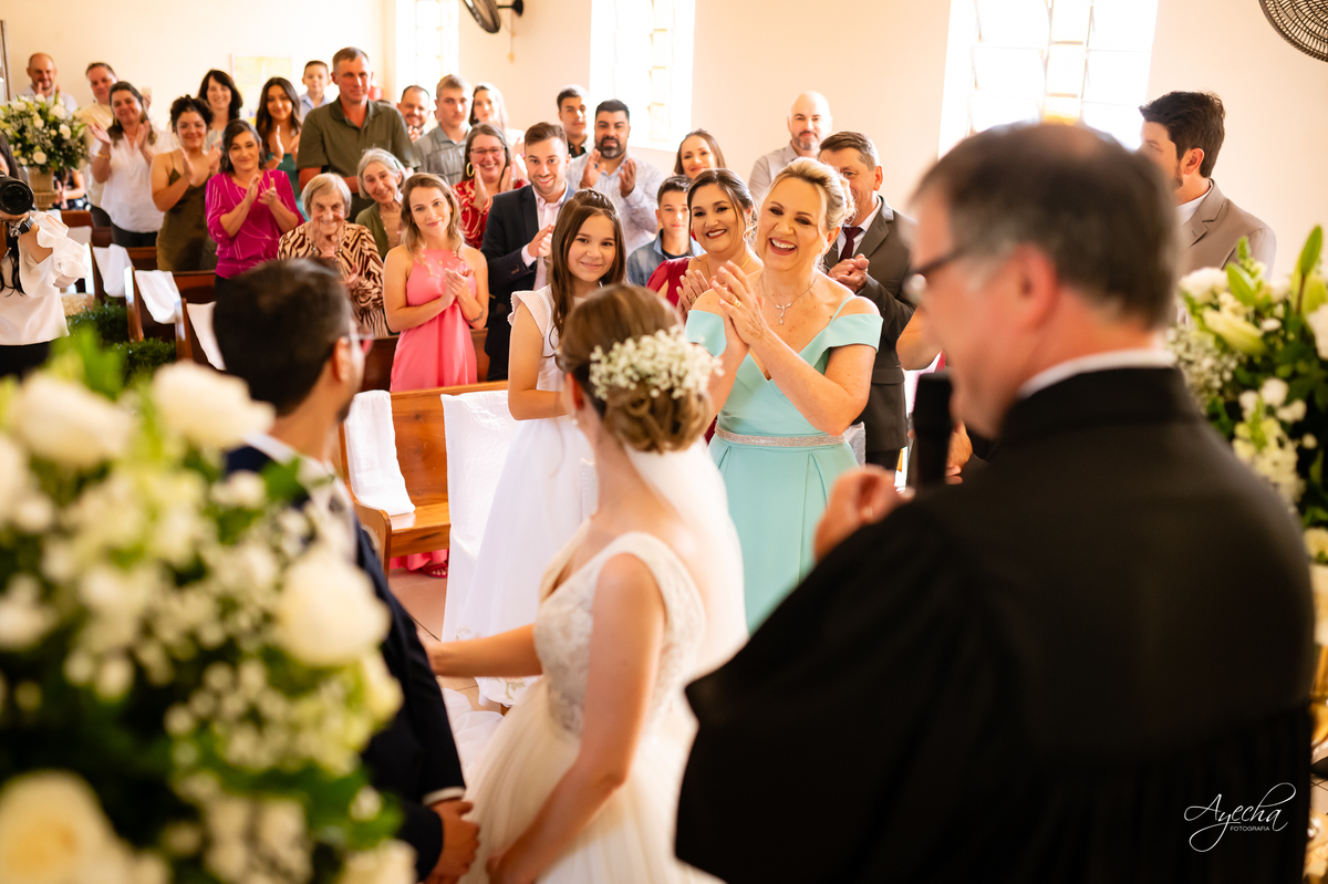 Fotografos Rio Negro; Casamentos Rio Negro; Rancho Richter; Fotografia de Casamento Rio Negro; Casamentos Mafra; 15 anos Rio Negro; Casamento Rústico; Casamento Capela Rio Negro; London Noivas; Lux Decorações Rio Negro; Studio Edina Farago;
