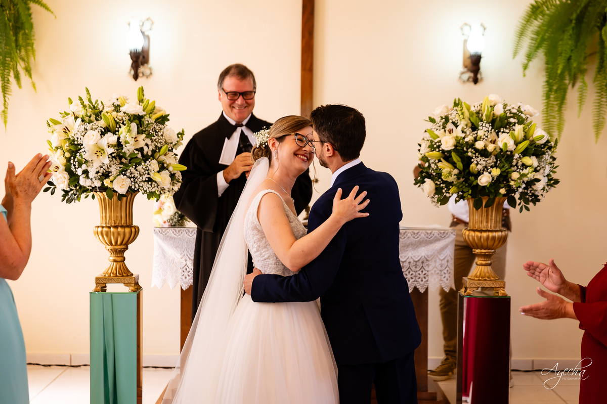 Fotografos Rio Negro; Casamentos Rio Negro; Rancho Richter; Fotografia de Casamento Rio Negro; Casamentos Mafra; 15 anos Rio Negro; Casamento Rústico; Casamento Capela Rio Negro; London Noivas; Lux Decorações Rio Negro; Studio Edina Farago;
