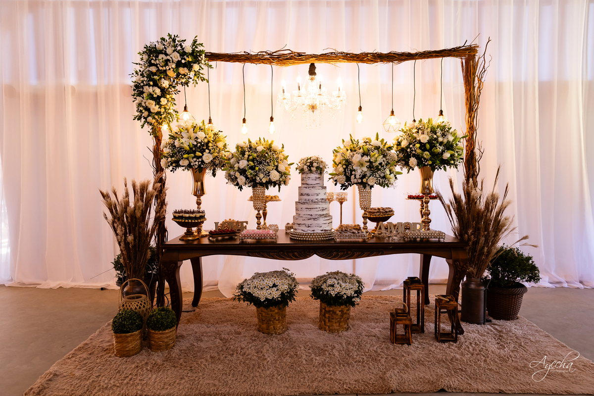 Fotografos Rio Negro; Casamentos Rio Negro; Rancho Richter; Fotografia de Casamento Rio Negro; Casamentos Mafra; 15 anos Rio Negro; Casamento Rústico; Casamento Capela Rio Negro; London Noivas; Lux Decorações Rio Negro; Studio Edina Farago;
