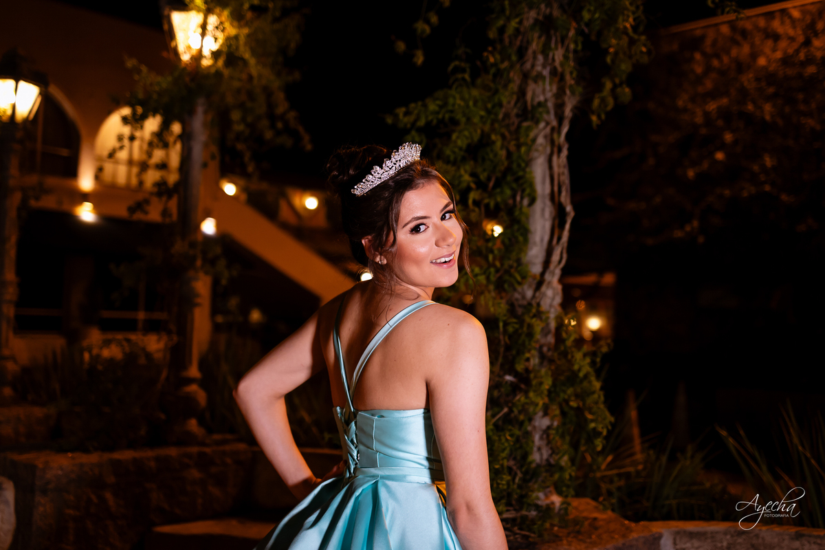 15 anos Castelo São Francisco; Fotógrafo 15 anos; Fotógrafo Debutante; Fotógrafo Curitiba; Fotógrafa Debutante 15 anos; Festa de Debutante; Vestido de Debutante Curitiba; Melhores Fotógrafps de Curitiba; 15 anos; Pacote Completo 15 anos Curitiba; 