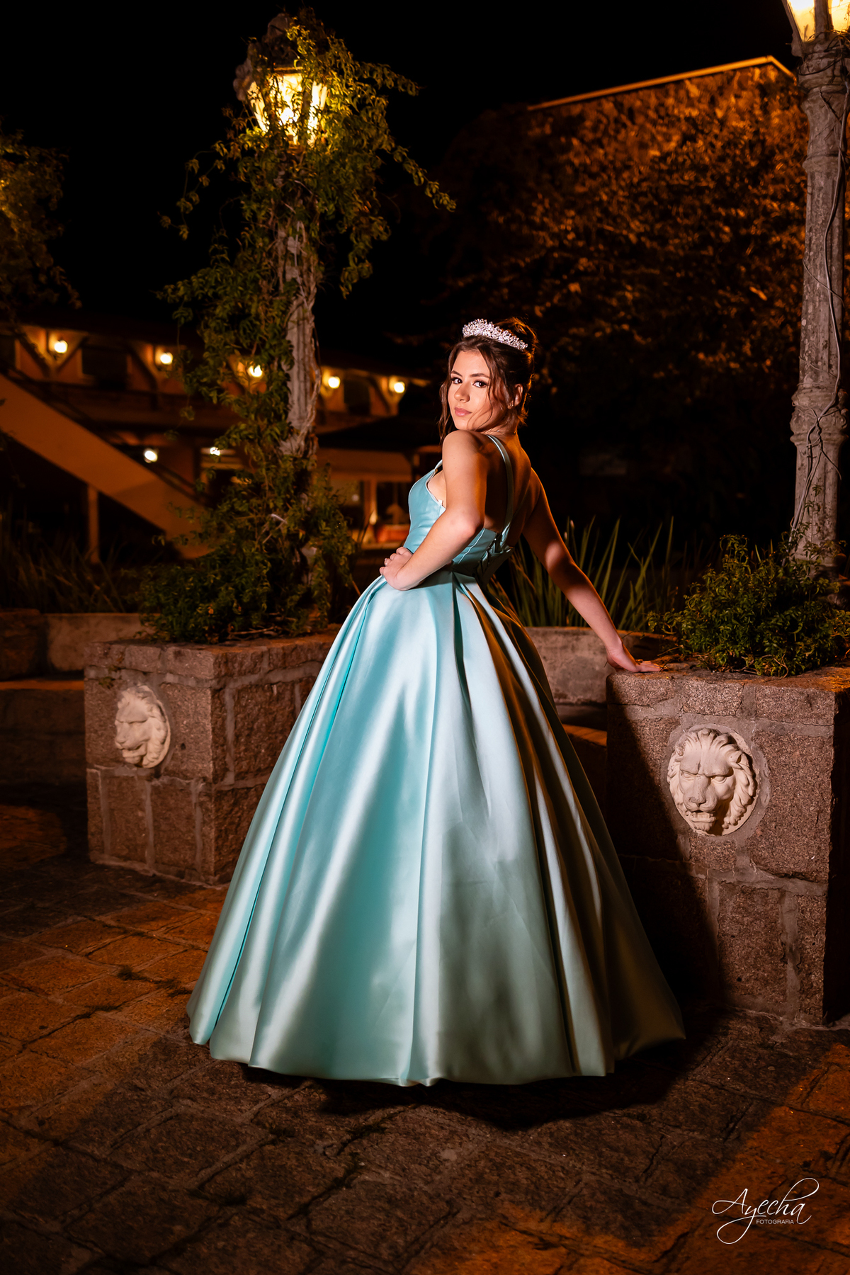 15 anos Castelo São Francisco; Fotógrafo 15 anos; Fotógrafo Debutante; Fotógrafo Curitiba; Fotógrafa Debutante 15 anos; Festa de Debutante; Vestido de Debutante Curitiba; Melhores Fotógrafps de Curitiba; 15 anos; Pacote Completo 15 anos Curitiba; 