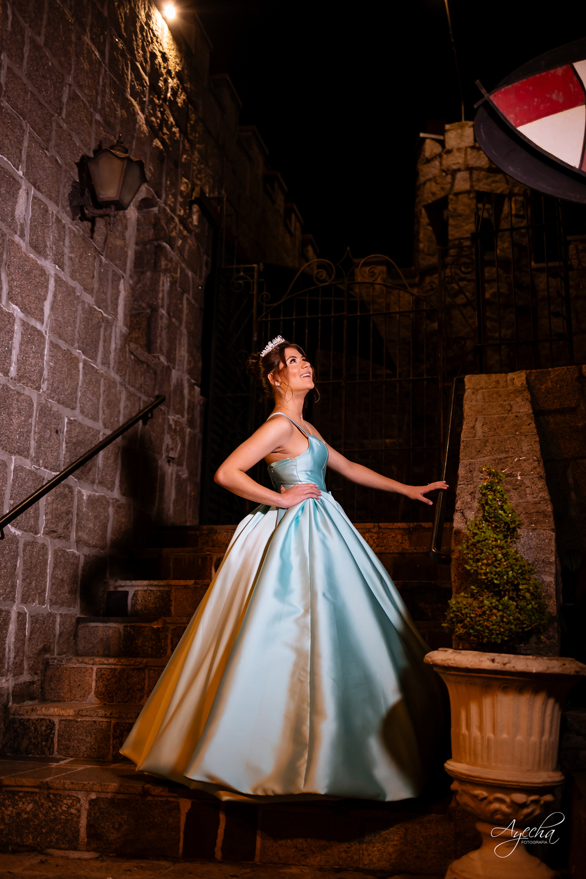 15 anos Castelo São Francisco; Fotógrafo 15 anos; Fotógrafo Debutante; Fotógrafo Curitiba; Fotógrafa Debutante 15 anos; Festa de Debutante; Vestido de Debutante Curitiba; Melhores Fotógrafps de Curitiba; 15 anos; Pacote Completo 15 anos Curitiba; 