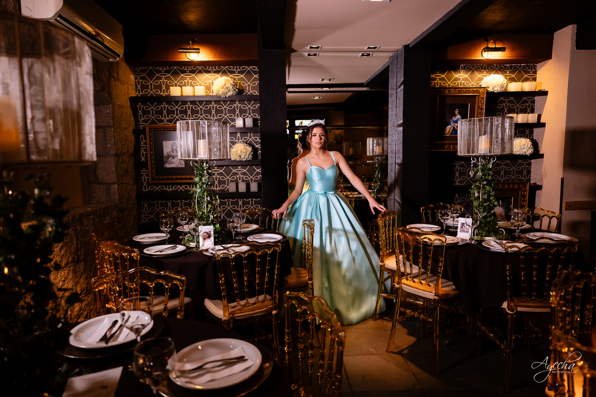 15 anos Castelo São Francisco; Fotógrafo 15 anos; Fotógrafo Debutante; Fotógrafo Curitiba; Fotógrafa Debutante 15 anos; Festa de Debutante; Vestido de Debutante Curitiba; Melhores Fotógrafps de Curitiba; 15 anos; Pacote Completo 15 anos Curitiba; 