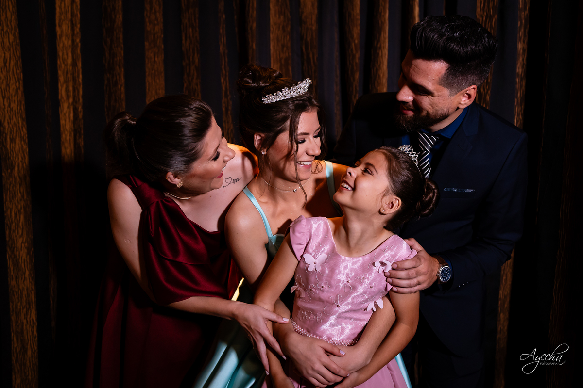 15 anos Castelo São Francisco; Fotógrafo 15 anos; Fotógrafo Debutante; Fotógrafo Curitiba; Fotógrafa Debutante 15 anos; Festa de Debutante; Vestido de Debutante Curitiba; Melhores Fotógrafps de Curitiba; 15 anos; Pacote Completo 15 anos Curitiba; 