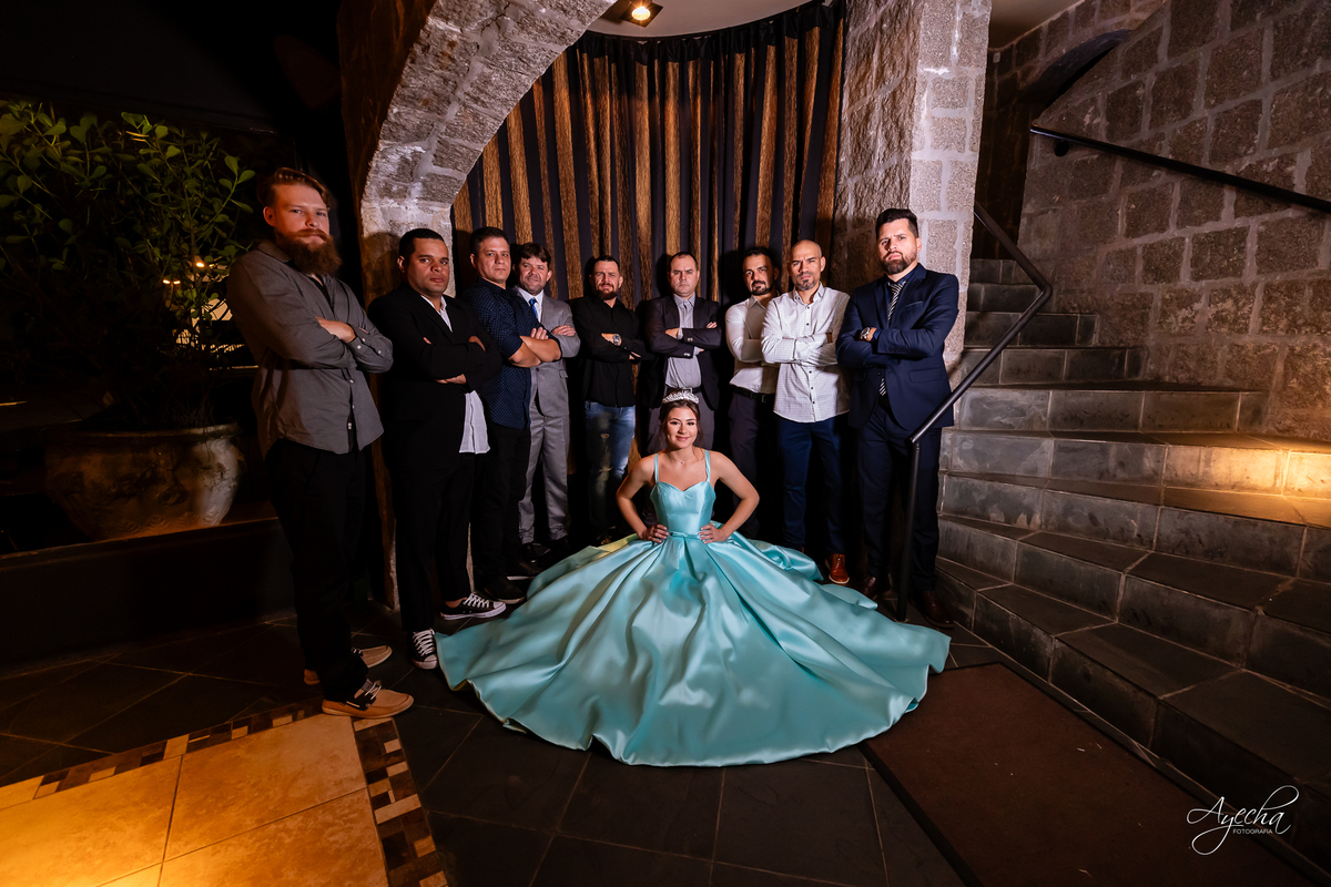 15 anos Castelo São Francisco; Fotógrafo 15 anos; Fotógrafo Debutante; Fotógrafo Curitiba; Fotógrafa Debutante 15 anos; Festa de Debutante; Vestido de Debutante Curitiba; Melhores Fotógrafps de Curitiba; 15 anos; Pacote Completo 15 anos Curitiba; 