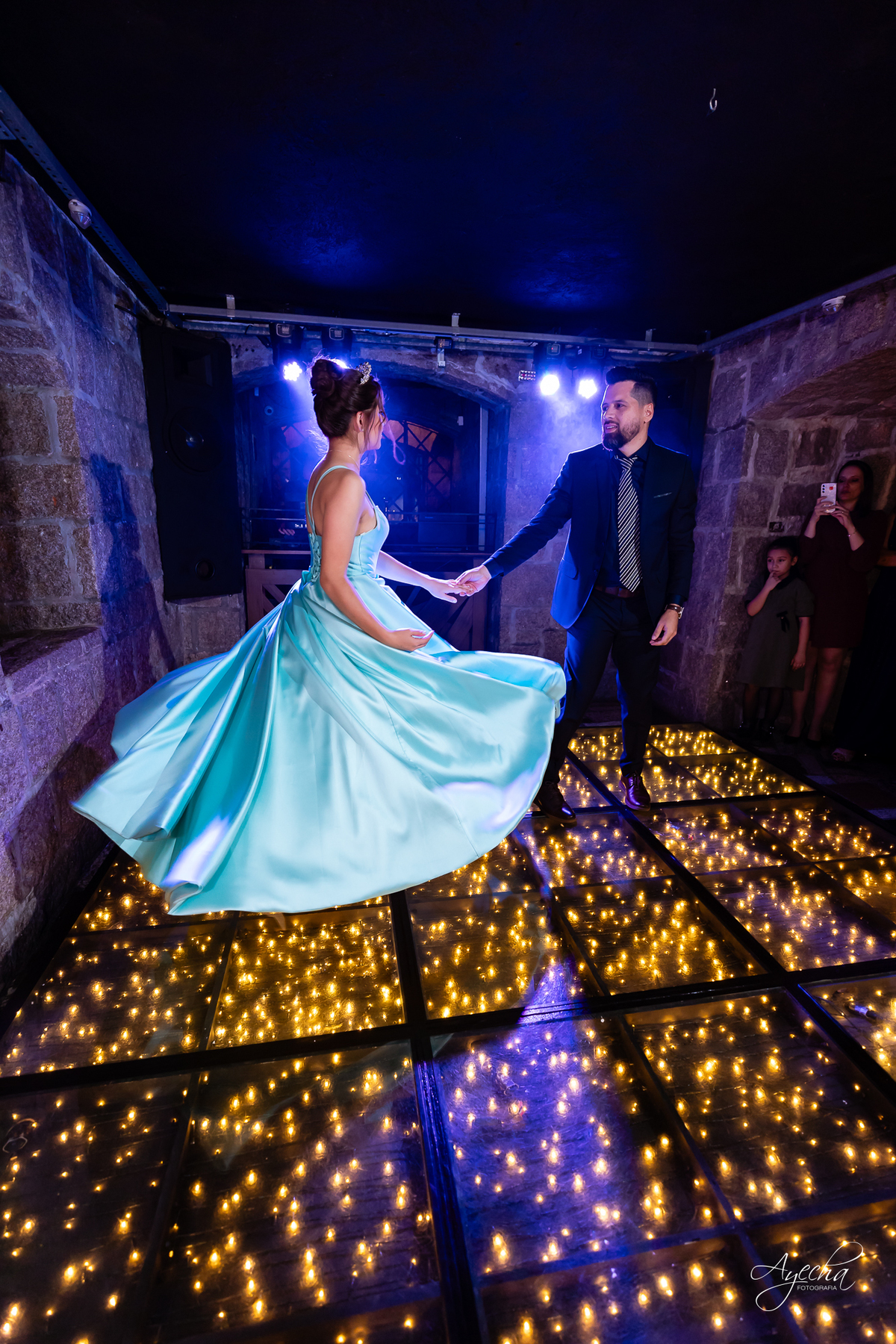 15 anos Castelo São Francisco; Fotógrafo 15 anos; Fotógrafo Debutante; Fotógrafo Curitiba; Fotógrafa Debutante 15 anos; Festa de Debutante; Vestido de Debutante Curitiba; Melhores Fotógrafps de Curitiba; 15 anos; Pacote Completo 15 anos Curitiba; 