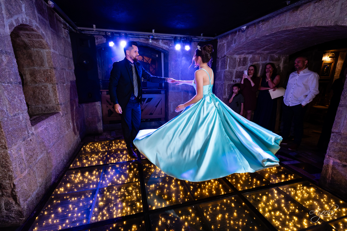 15 anos Castelo São Francisco; Fotógrafo 15 anos; Fotógrafo Debutante; Fotógrafo Curitiba; Fotógrafa Debutante 15 anos; Festa de Debutante; Vestido de Debutante Curitiba; Melhores Fotógrafps de Curitiba; 15 anos; Pacote Completo 15 anos Curitiba; 