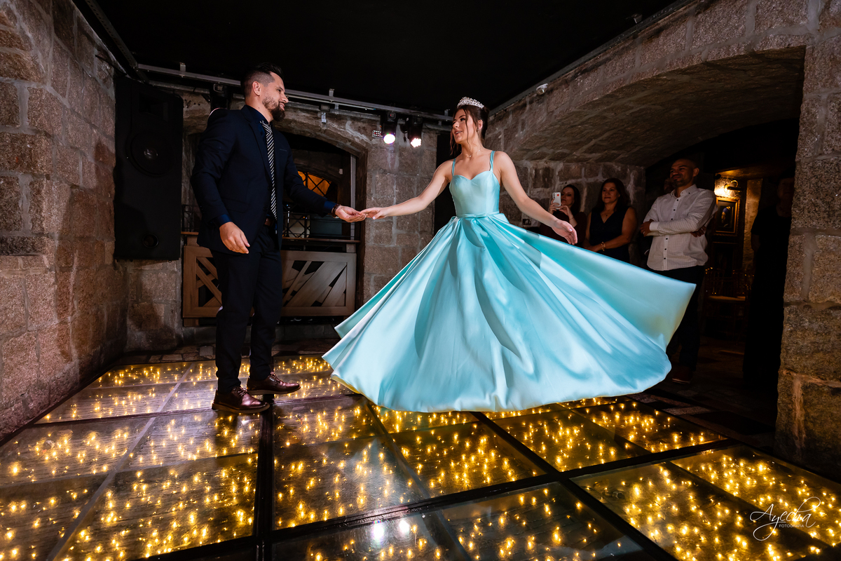 15 anos Castelo São Francisco; Fotógrafo 15 anos; Fotógrafo Debutante; Fotógrafo Curitiba; Fotógrafa Debutante 15 anos; Festa de Debutante; Vestido de Debutante Curitiba; Melhores Fotógrafps de Curitiba; 15 anos; Pacote Completo 15 anos Curitiba; 