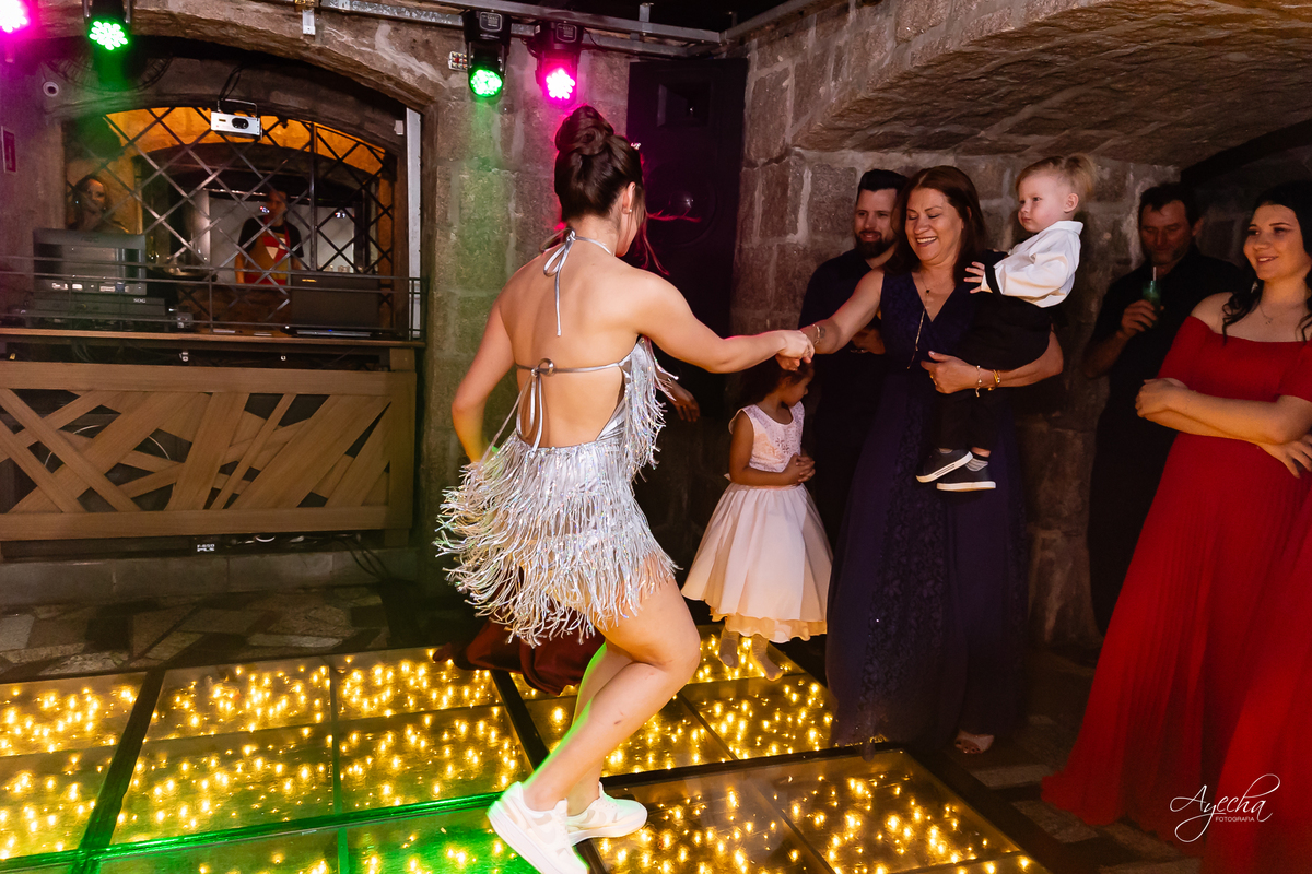 15 anos Castelo São Francisco; Fotógrafo 15 anos; Fotógrafo Debutante; Fotógrafo Curitiba; Fotógrafa Debutante 15 anos; Festa de Debutante; Vestido de Debutante Curitiba; Melhores Fotógrafps de Curitiba; 15 anos; Pacote Completo 15 anos Curitiba; 