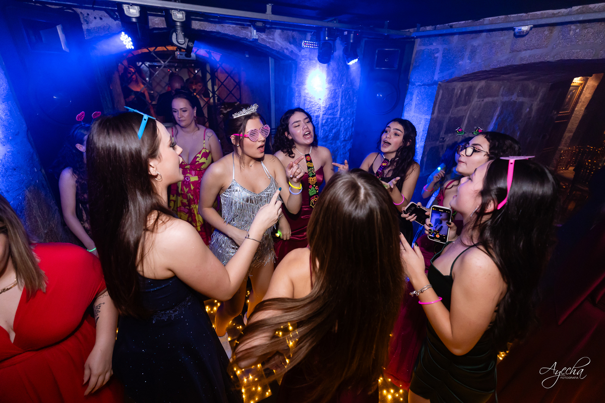 15 anos Castelo São Francisco; Fotógrafo 15 anos; Fotógrafo Debutante; Fotógrafo Curitiba; Fotógrafa Debutante 15 anos; Festa de Debutante; Vestido de Debutante Curitiba; Melhores Fotógrafps de Curitiba; 15 anos; Pacote Completo 15 anos Curitiba; 