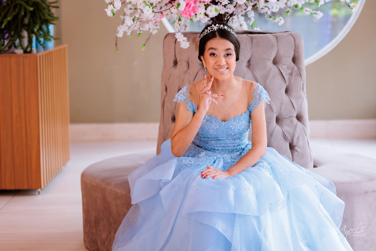 Festa de 15 anos Curitiba; Festa Debutante Curitiba; Espaço para Festa de 15 anos Curitiba; Fotografos 15 anos Curitiba; Salão para festa de 15 anos Curitiba; Stella Basso; Fotografos para Eventos Curitiba; Debutante PCD; Debutante com Autismo;