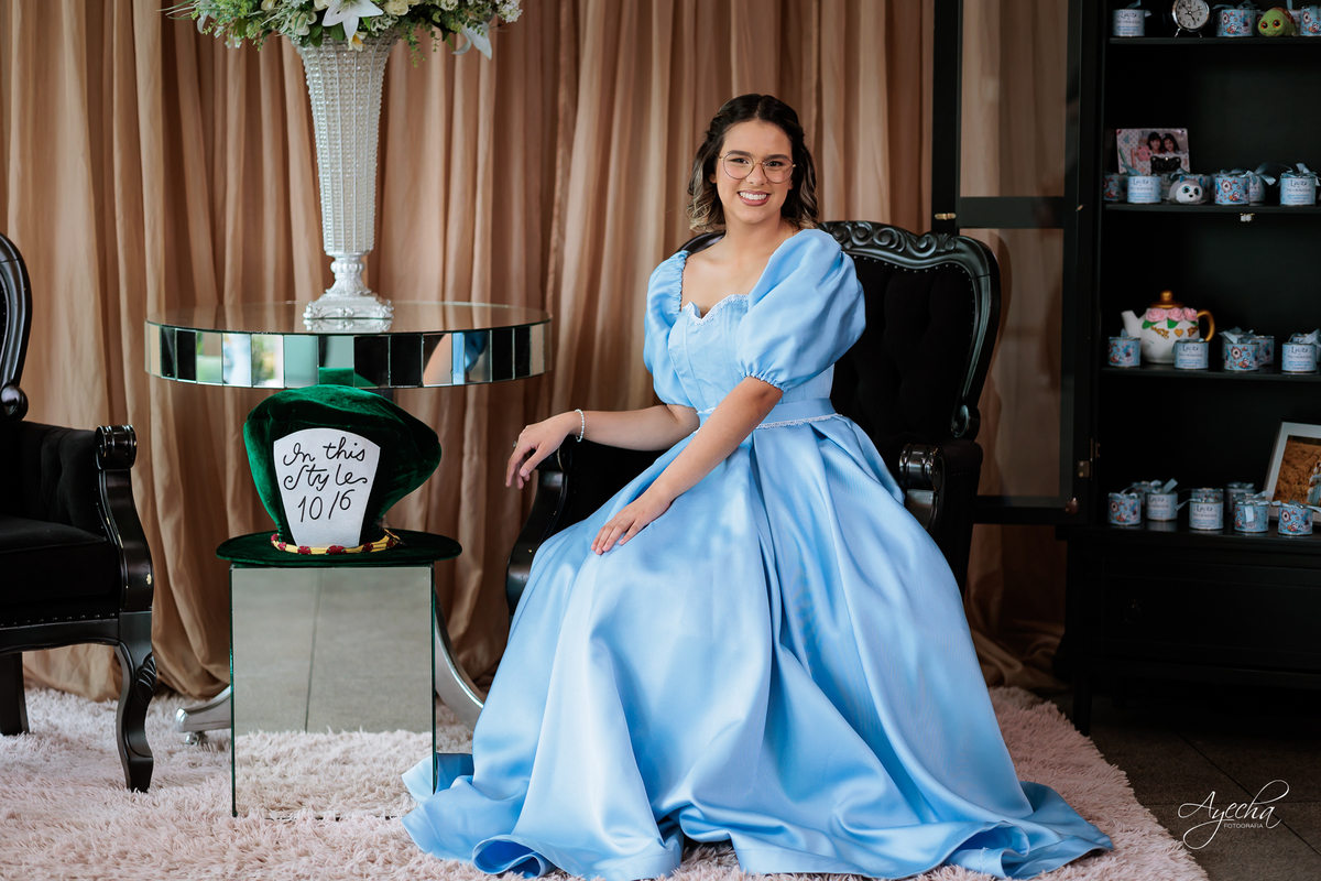 fotógrafo 15 anos Curitiba, fotografia debutante Curitiba, ensaio 15 anos Curitiba, festa debutante Curitiba, fotos 15 anos criativas, fotógrafa Curitiba, fotos profissionais Curitiba, fotógrafa debutante, ensaio debutante Curitiba; decoração alice