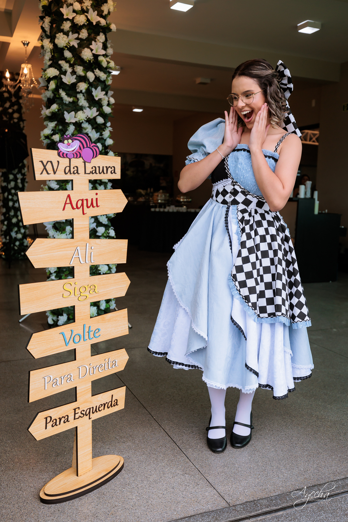 fotógrafo 15 anos Curitiba, fotografia debutante Curitiba, ensaio 15 anos Curitiba, festa debutante Curitiba, fotos 15 anos criativas, fotógrafa Curitiba, fotos profissionais Curitiba, fotógrafa debutante, ensaio debutante Curitiba; decoração alice