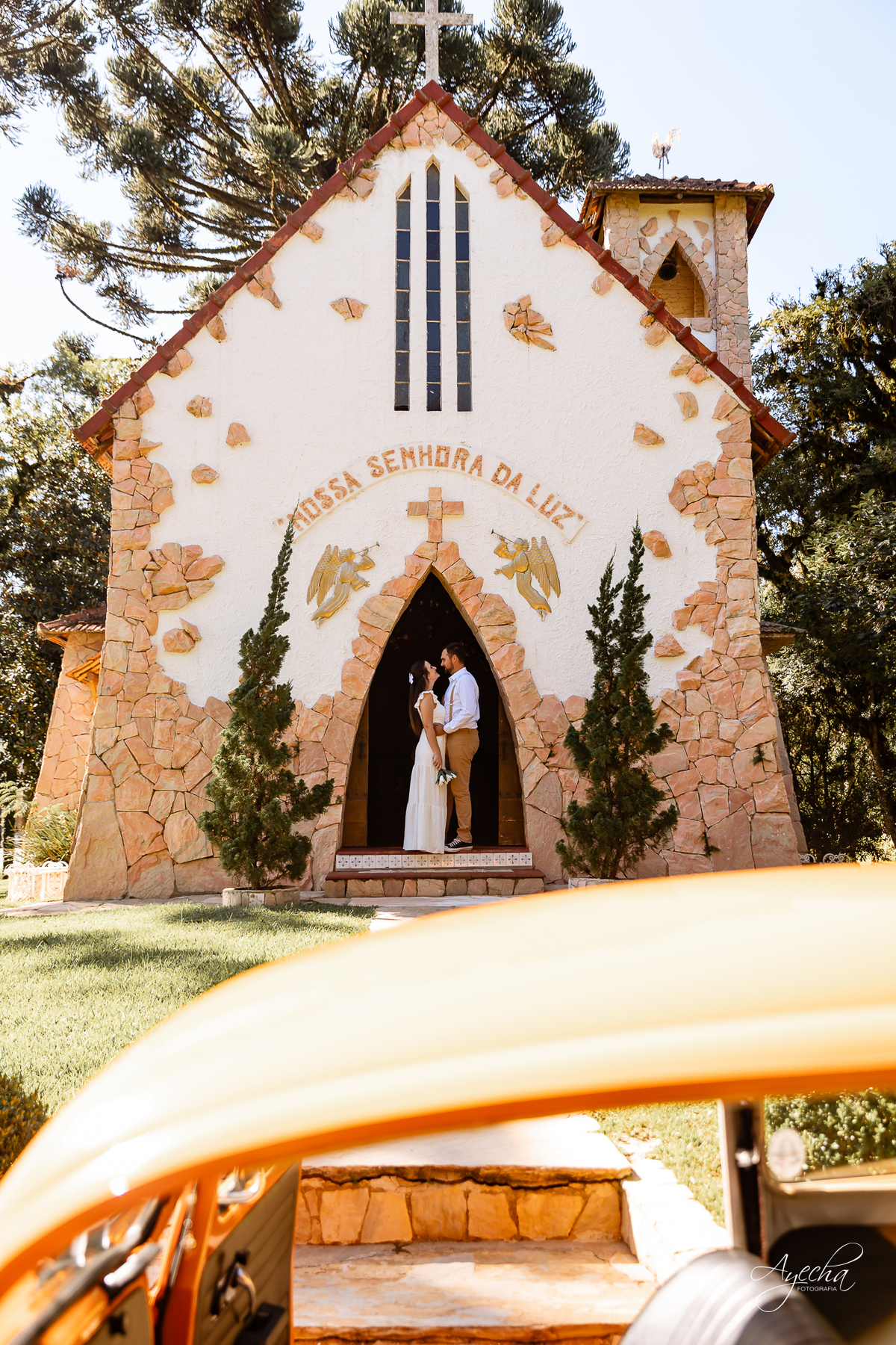 pré wedding Curitiba, ensaio pré-casamento Campo Largo, fotógrafo pré wedding Curitiba, fotos casal retrô, fusca ensaio fotográfico, fotógrafo Campo Largo, fotos casamento Curitiba, ensaio noivo noiva Curitiba, fotos criativas Curitiba, ensaio capela Curi