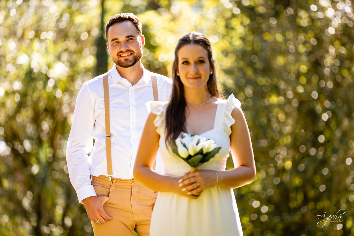 pré wedding Curitiba, ensaio pré-casamento Campo Largo, fotógrafo pré wedding Curitiba, fotos casal retrô, fusca ensaio fotográfico, fotógrafo Campo Largo, fotos casamento Curitiba, ensaio noivo noiva Curitiba, fotos criativas Curitiba, ensaio capela Curi