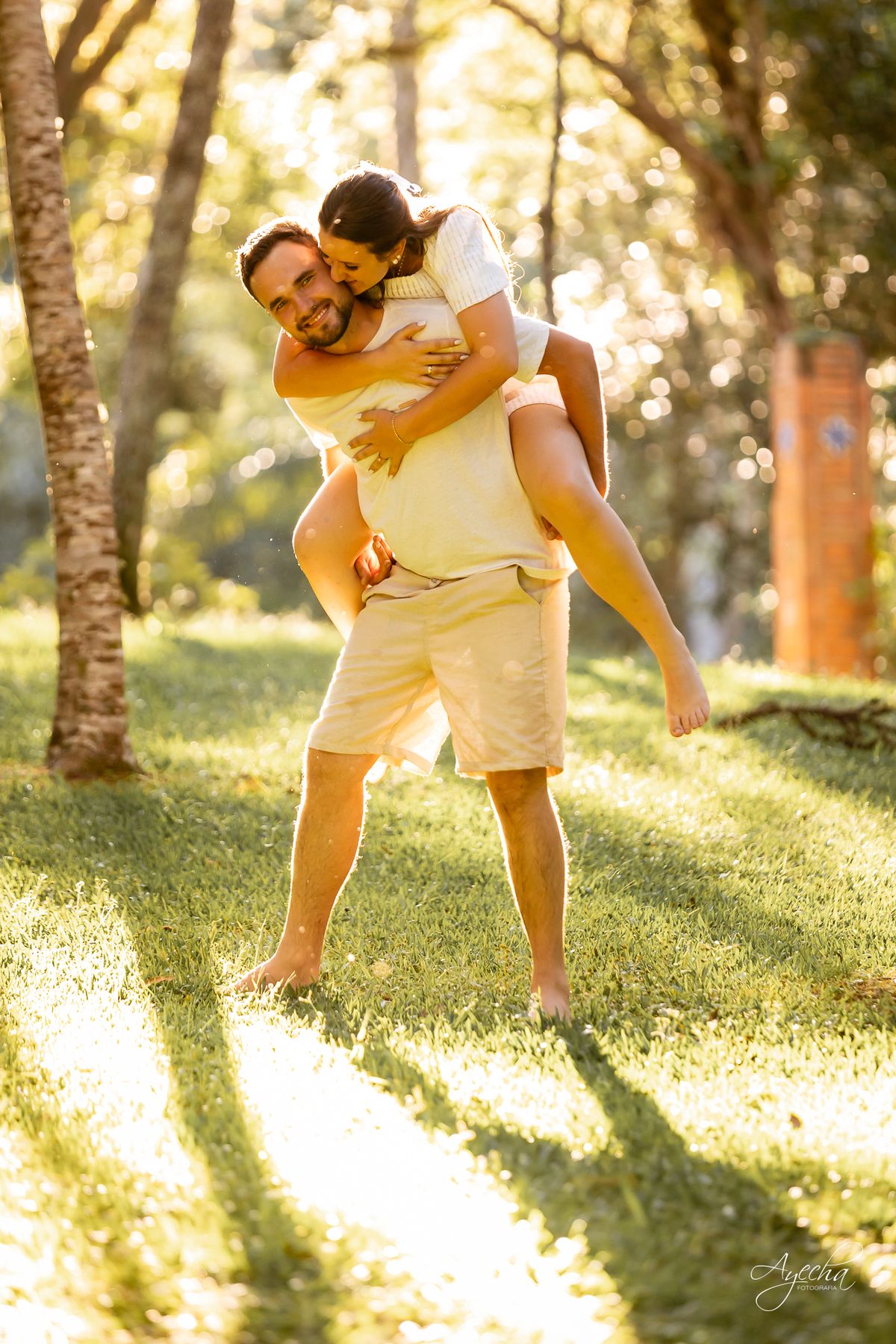 pré wedding Curitiba, ensaio pré-casamento Campo Largo, fotógrafo pré wedding Curitiba, fotos casal retrô, fusca ensaio fotográfico, fotógrafo Campo Largo, fotos casamento Curitiba, ensaio noivo noiva Curitiba, fotos criativas Curitiba, ensaio capela Curi