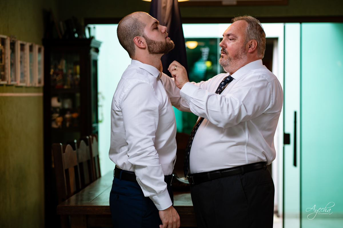 casamento clássico Curitiba, fotógrafo casamento luxo Curitiba, casamento Clube Curitibano, fotógrafa casamentos elegantes, cerimonial Ademir Rodrigues, fotos casamento sofisticado, fotógrafa Curitiba premium, casamento alto padrão Curitiba, noiva vestido