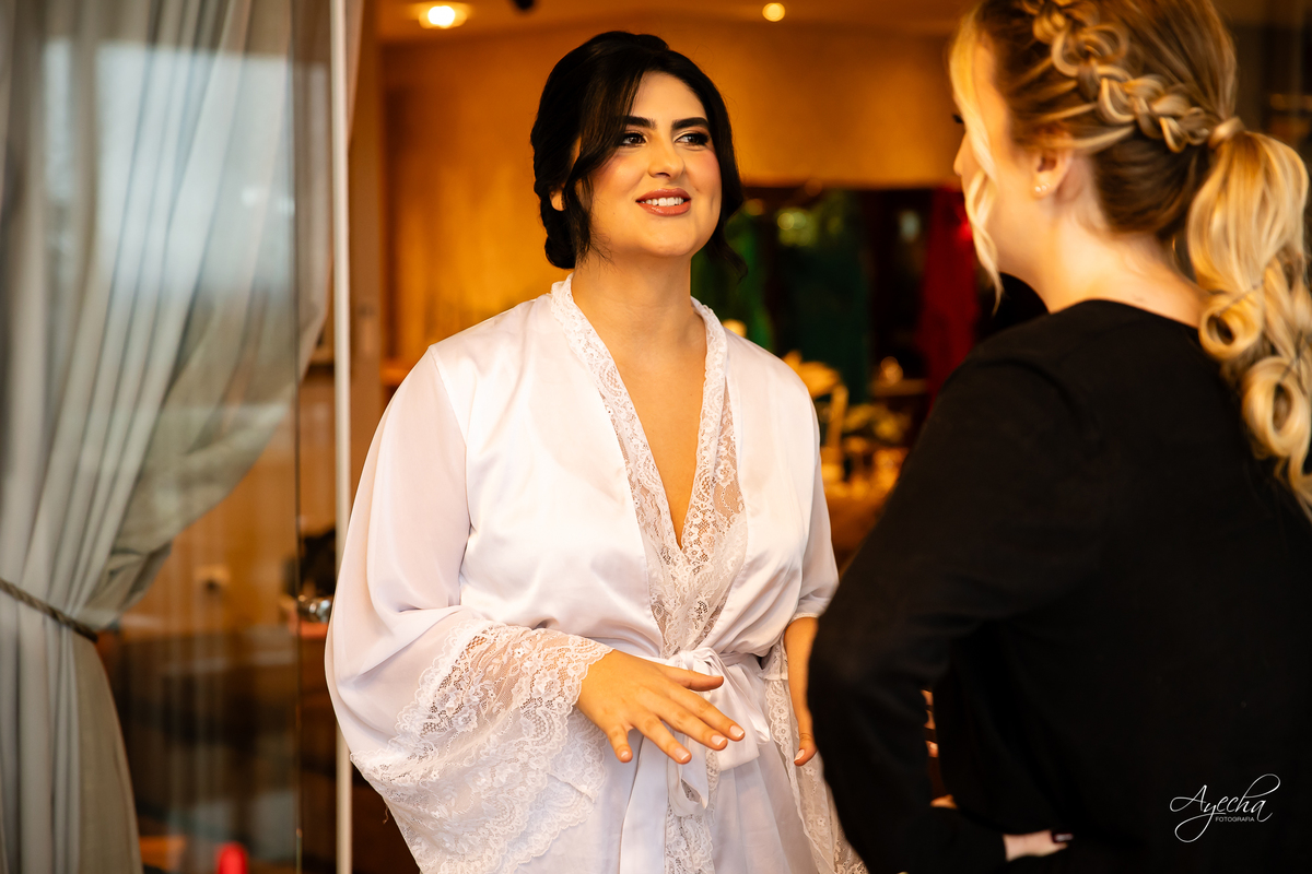 casamento clássico Curitiba, fotógrafo casamento luxo Curitiba, casamento Clube Curitibano, fotógrafa casamentos elegantes, cerimonial Ademir Rodrigues, fotos casamento sofisticado, fotógrafa Curitiba premium, casamento alto padrão Curitiba, noiva vestido