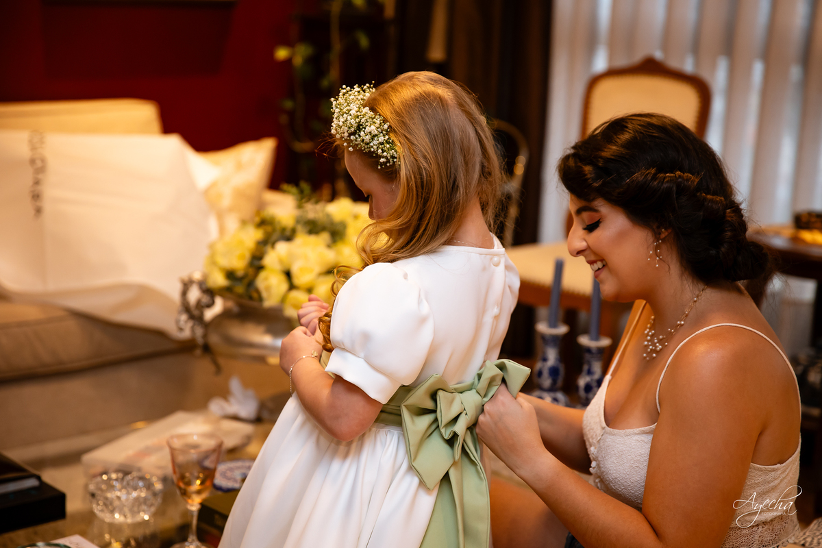 casamento clássico Curitiba, fotógrafo casamento luxo Curitiba, casamento Clube Curitibano, fotógrafa casamentos elegantes, cerimonial Ademir Rodrigues, fotos casamento sofisticado, fotógrafa Curitiba premium, casamento alto padrão Curitiba, noiva vestido