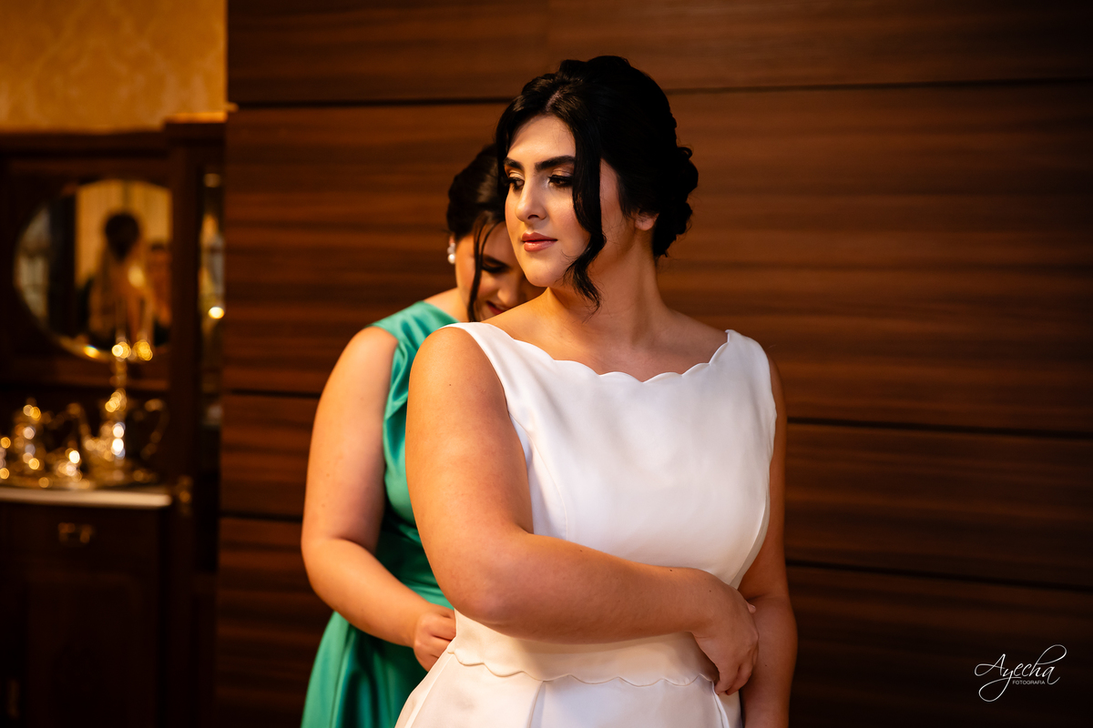 casamento clássico Curitiba, fotógrafo casamento luxo Curitiba, casamento Clube Curitibano, fotógrafa casamentos elegantes, cerimonial Ademir Rodrigues, fotos casamento sofisticado, fotógrafa Curitiba premium, casamento alto padrão Curitiba, noiva vestido