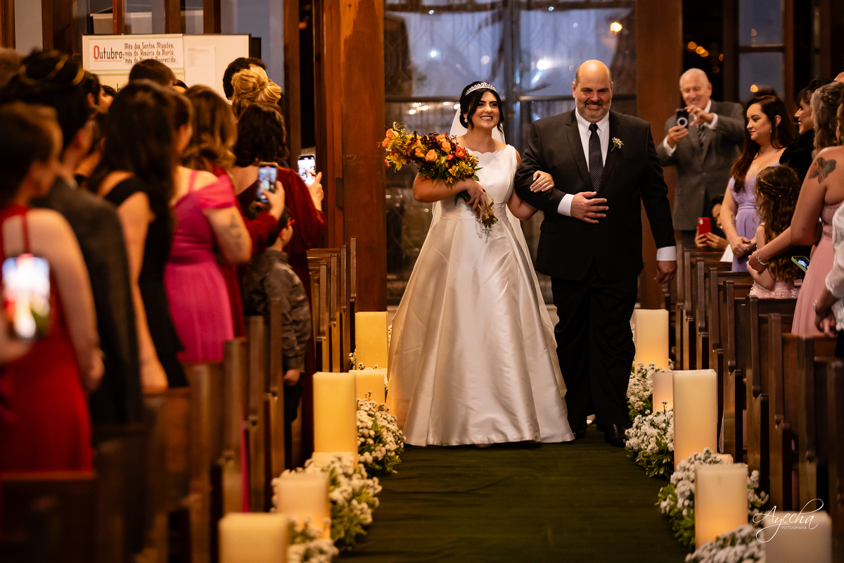 casamento clássico Curitiba, fotógrafo casamento luxo Curitiba, casamento Clube Curitibano, fotógrafa casamentos elegantes, cerimonial Ademir Rodrigues, fotos casamento sofisticado, fotógrafa Curitiba premium, casamento alto padrão Curitiba, noiva vestido