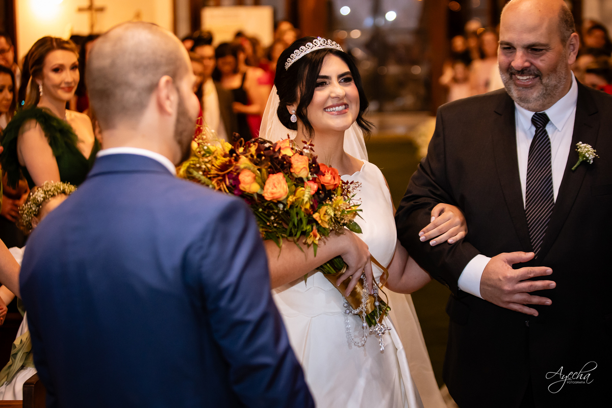 casamento clássico Curitiba, fotógrafo casamento luxo Curitiba, casamento Clube Curitibano, fotógrafa casamentos elegantes, cerimonial Ademir Rodrigues, fotos casamento sofisticado, fotógrafa Curitiba premium, casamento alto padrão Curitiba, noiva vestido