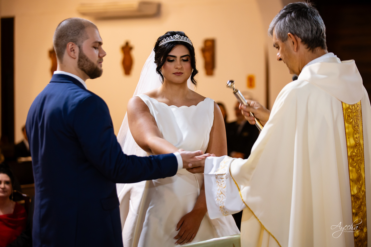 casamento clássico Curitiba, fotógrafo casamento luxo Curitiba, casamento Clube Curitibano, fotógrafa casamentos elegantes, cerimonial Ademir Rodrigues, fotos casamento sofisticado, fotógrafa Curitiba premium, casamento alto padrão Curitiba, noiva seda