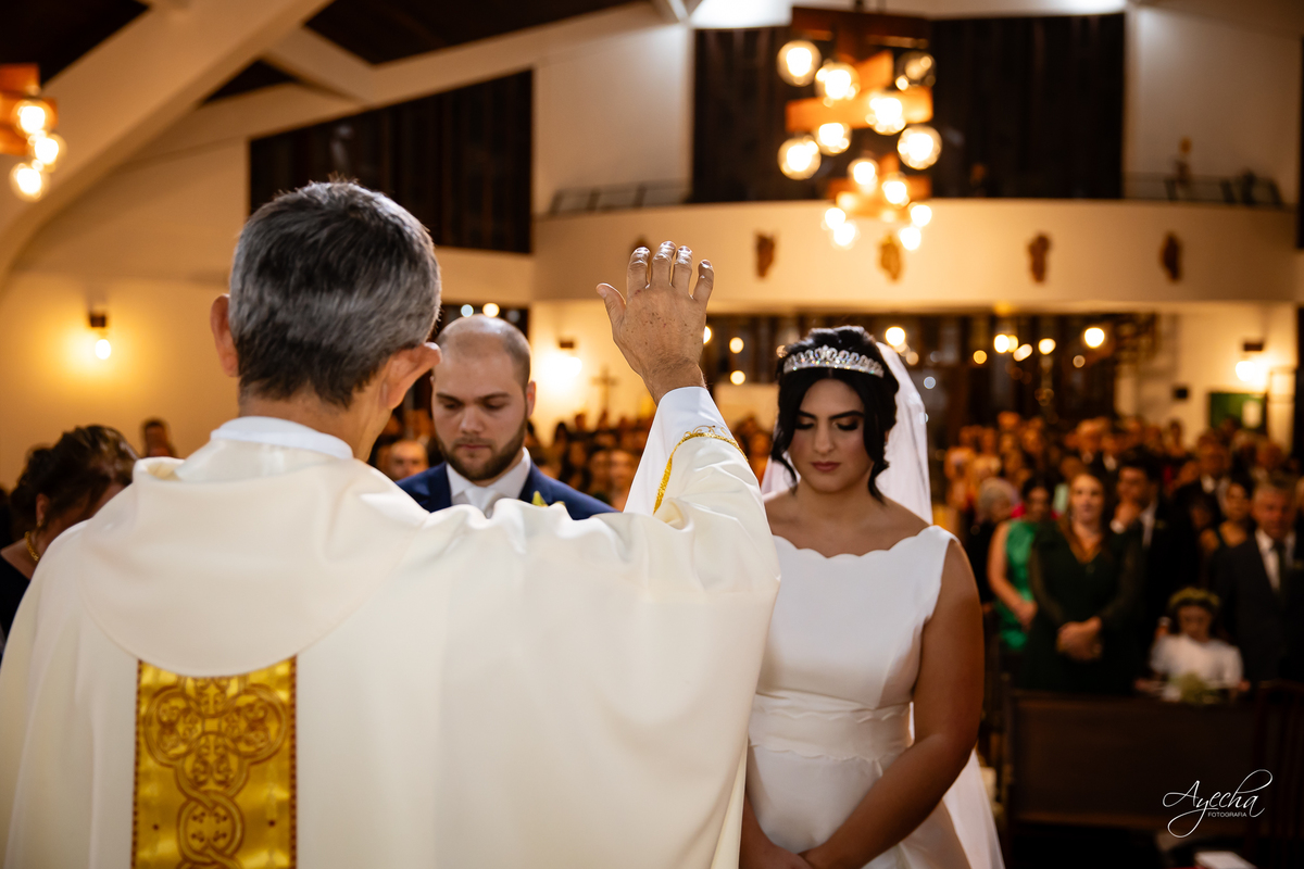 casamento clássico Curitiba, fotógrafo casamento luxo Curitiba, casamento Clube Curitibano, fotógrafa casamentos elegantes, cerimonial Ademir Rodrigues, fotos casamento sofisticado, fotógrafa Curitiba premium, casamento alto padrão Curitiba, noiva seda
