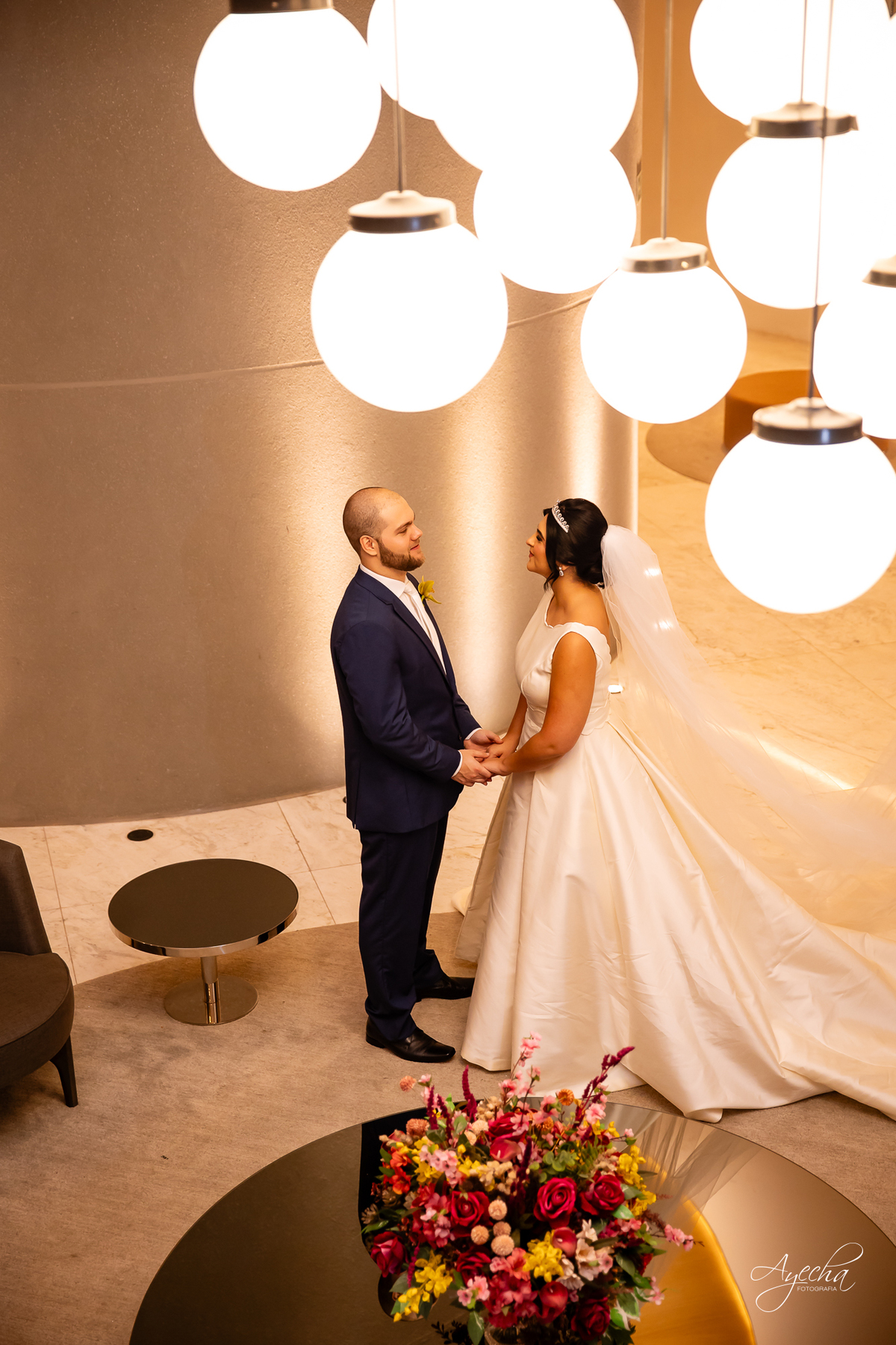 casamento clássico Curitiba, fotógrafo casamento luxo Curitiba, casamento Clube Curitibano, fotógrafa casamentos elegantes, cerimonial Ademir Rodrigues, fotos casamento sofisticado, fotógrafa Curitiba premium, casamento alto padrão Curitiba, noiva seda