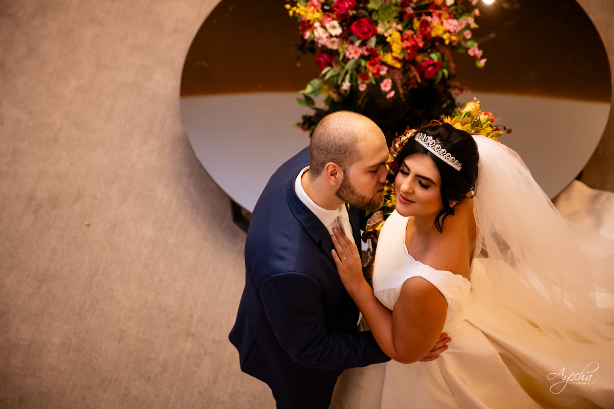 casamento clássico Curitiba, fotógrafo casamento luxo Curitiba, casamento Clube Curitibano, fotógrafa casamentos elegantes, cerimonial Ademir Rodrigues, fotos casamento sofisticado, fotógrafa Curitiba premium, casamento alto padrão Curitiba, noiva seda