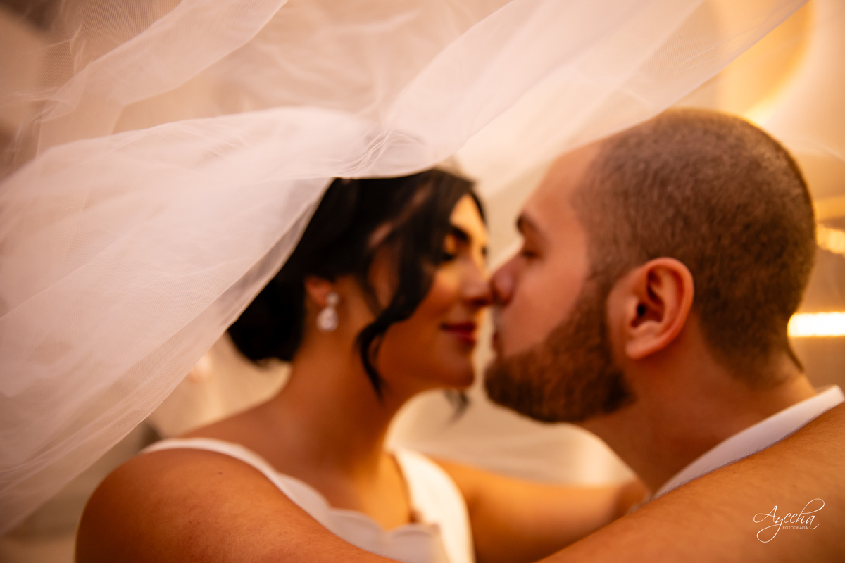 casamento clássico Curitiba, fotógrafo casamento luxo Curitiba, casamento Clube Curitibano, fotógrafa casamentos elegantes, cerimonial Ademir Rodrigues, fotos casamento sofisticado, fotógrafa Curitiba premium, casamento alto padrão Curitiba, noiva seda