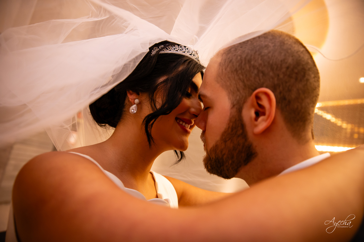 casamento clássico Curitiba, fotógrafo casamento luxo Curitiba, casamento Clube Curitibano, fotógrafa casamentos elegantes, cerimonial Ademir Rodrigues, fotos casamento sofisticado, fotógrafa Curitiba premium, casamento alto padrão Curitiba, noiva seda