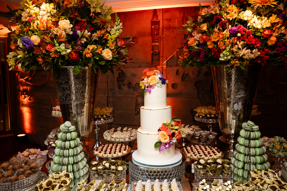 casamento clássico Curitiba, fotógrafo casamento luxo Curitiba, casamento Clube Curitibano, fotógrafa casamentos elegantes, cerimonial Ademir Rodrigues, fotos casamento sofisticado, fotógrafa Curitiba premium, casamento alto padrão Curitiba, noiva seda