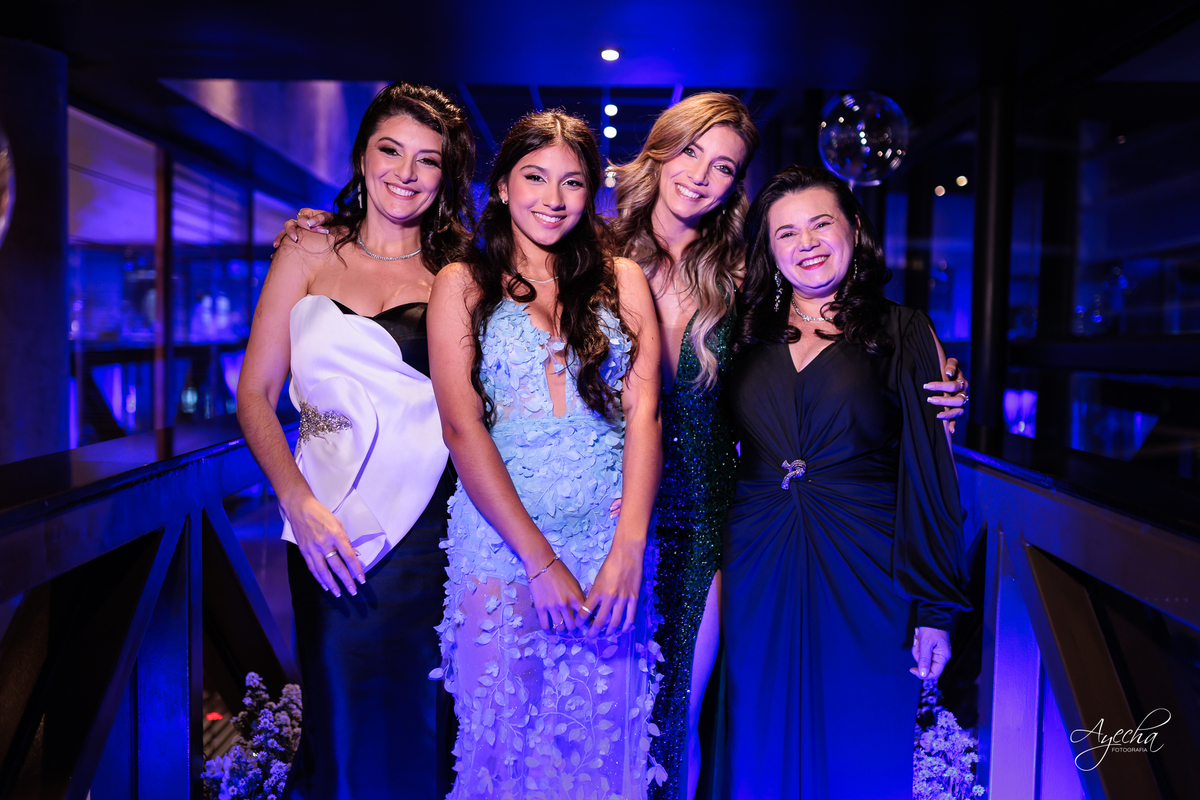 fotógrafo festa 15 anos Curitiba, debutante alto padrão Curitiba, festa Coco Bambu Curitiba, fotógrafa debutantes Curitiba, ensaio debutante Curitiba, festa luxo 15 anos Curitiba, fotos debutante sofisticada, debutante Curitiba exclusiva, berton show