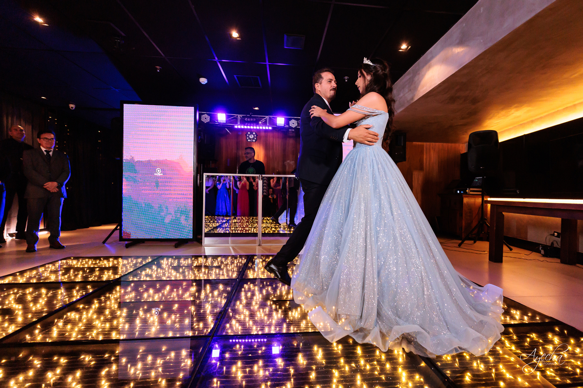 fotógrafo festa 15 anos Curitiba, debutante alto padrão Curitiba, festa Coco Bambu Curitiba, fotógrafa debutantes Curitiba, ensaio debutante Curitiba, festa luxo 15 anos Curitiba, fotos debutante sofisticada, debutante Curitiba exclusiva, berton show