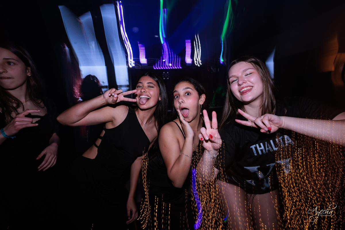 fotógrafo festa 15 anos Curitiba, debutante alto padrão Curitiba, festa Coco Bambu Curitiba, fotógrafa debutantes Curitiba, ensaio debutante Curitiba, festa luxo 15 anos Curitiba, fotos debutante sofisticada, debutante Curitiba exclusiva, berton show