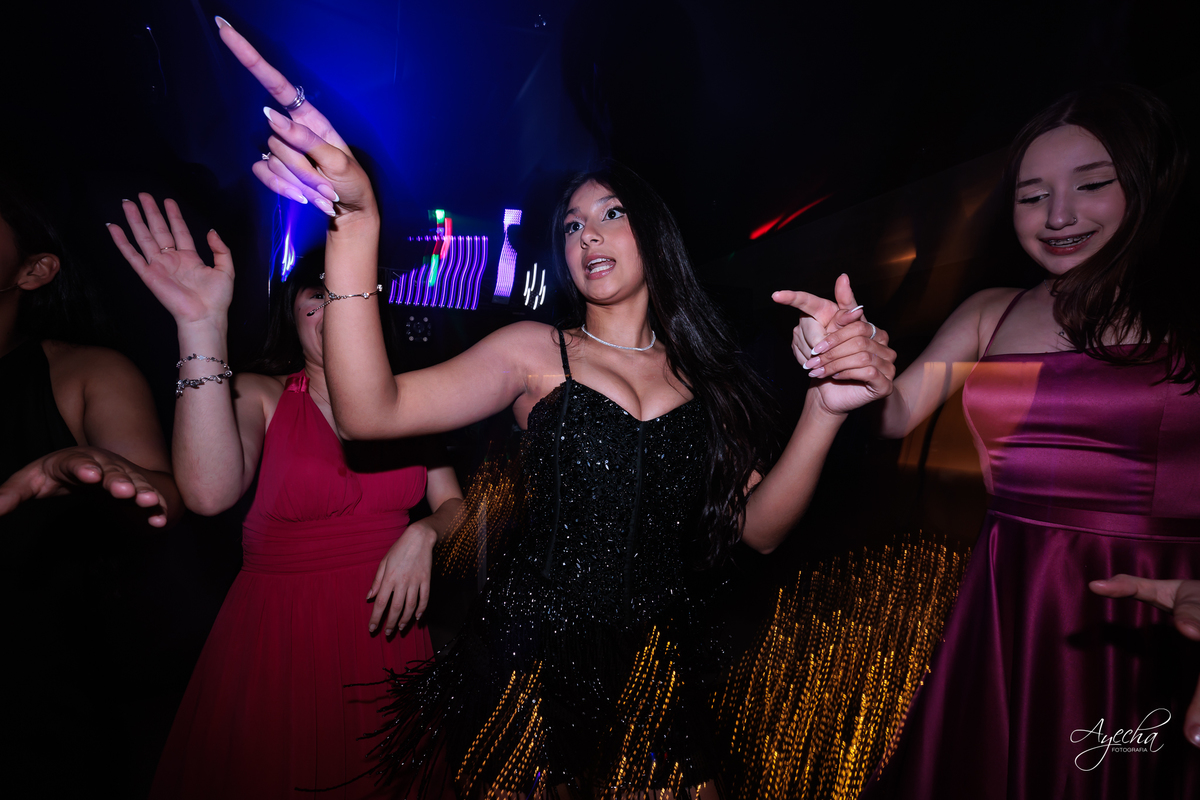 fotógrafo festa 15 anos Curitiba, debutante alto padrão Curitiba, festa Coco Bambu Curitiba, fotógrafa debutantes Curitiba, ensaio debutante Curitiba, festa luxo 15 anos Curitiba, fotos debutante sofisticada, debutante Curitiba exclusiva, berton show