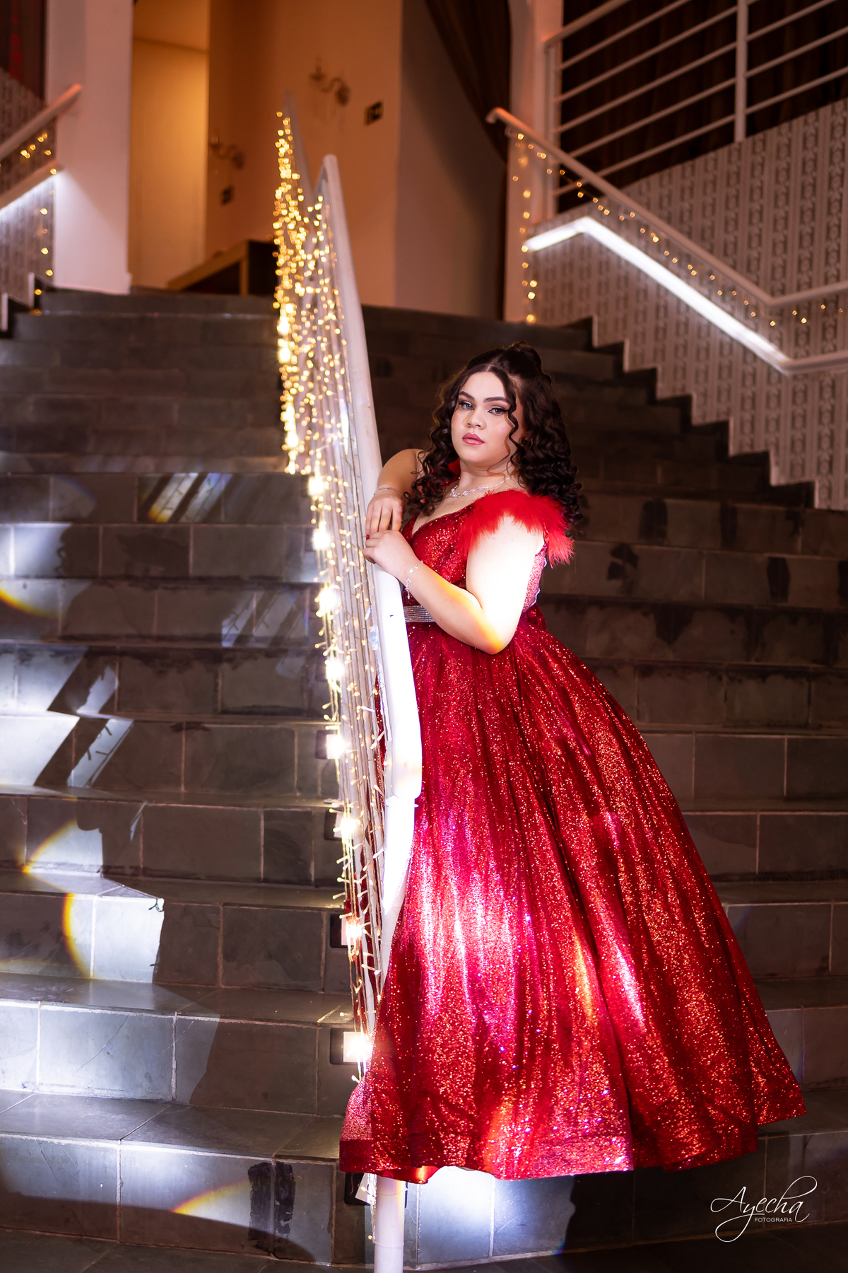 15 anos; debutante; Cerezzo Eventos Curitiba; Fotógrafo Curitiba; Fotos 15 anos Curitiba; Vestido debutante; Fotos de festa; melho fotografo de 15 anos; Debutante vermelho;  espaço para eventos Curitiba; Decoração 15 anos, Valsa 15; DJ 15 anos