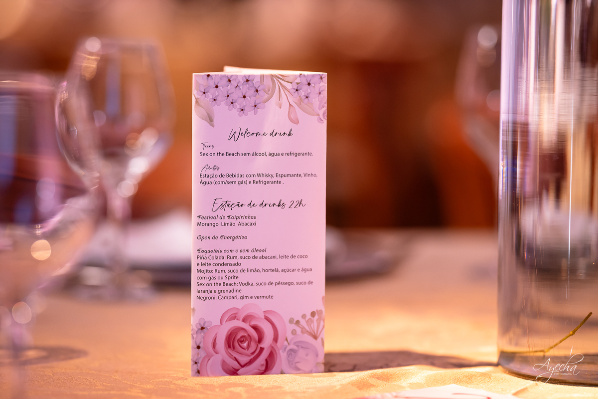 Debutante elegante; Debutante luxo; 15 anos de luxo; fotos debutante; fotos 15 anos; eventos Curitiba; Maggiore Evento, 15 anos Maggiore; Casamento Maggiore; Barigui Eventos; Decoração 15 anos; Cerimonial 15 anos; Vestido debutante; vestido rosa
