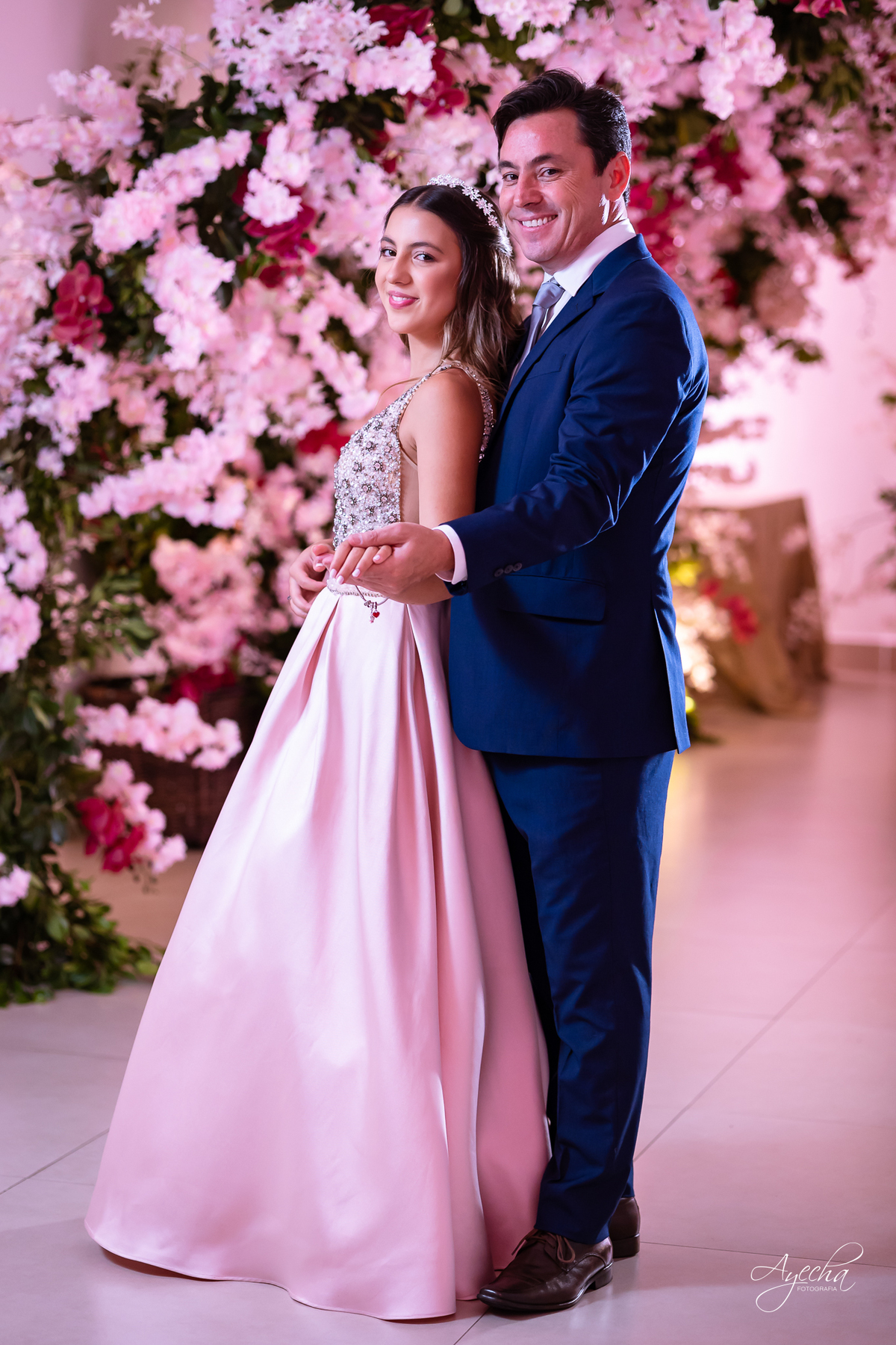Debutante elegante; Debutante luxo; 15 anos de luxo; fotos debutante; fotos 15 anos; eventos Curitiba; Maggiore Evento, 15 anos Maggiore; Casamento Maggiore; Barigui Eventos; pai debutante; mãe debutante; 