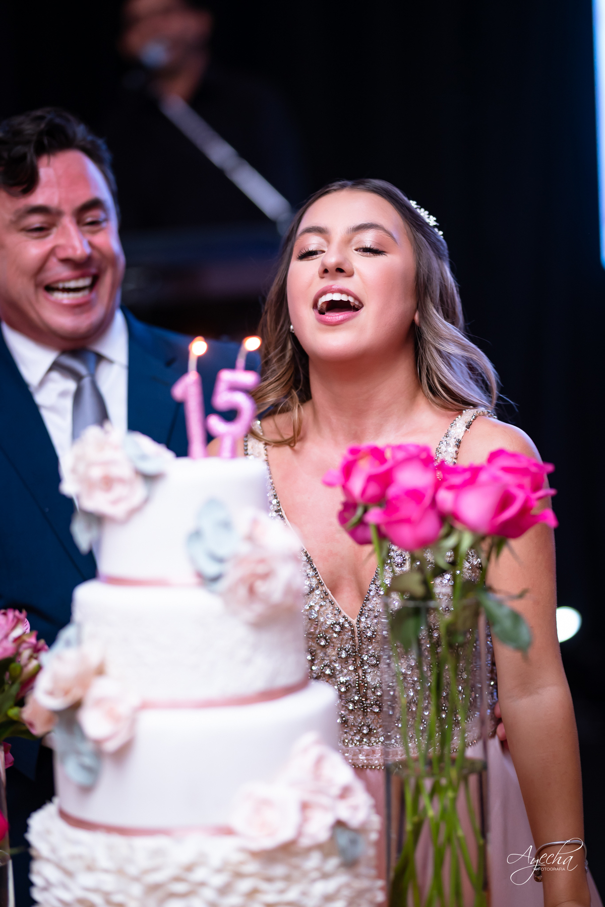 Debutante elegante; Debutante luxo; 15 anos de luxo; fotos debutante; fotos 15 anos; eventos Curitiba; Maggiore Evento, 15 anos Maggiore; Casamento Maggiore; Barigui Eventos; pai debutante; mãe debutante; 