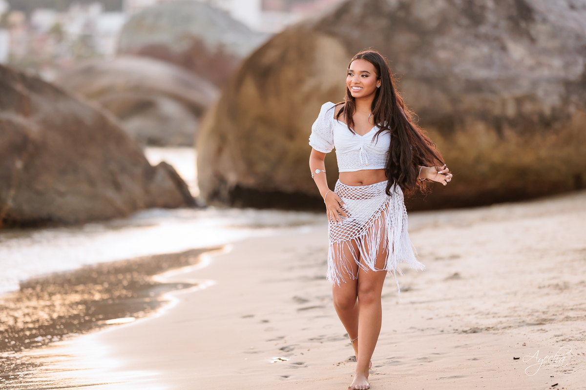 Ensaio na Praia; Ensaio Matinhos; Ensaio Caiobá; Ensaio 15 anos na praia; Ensaio Debutante na Praia; 15 anos; debutante; fotografo matinhos, fotografo caiobá; fotografos litoral; ensaios na praia; ensaio litoral; fotografo guaratuba; 