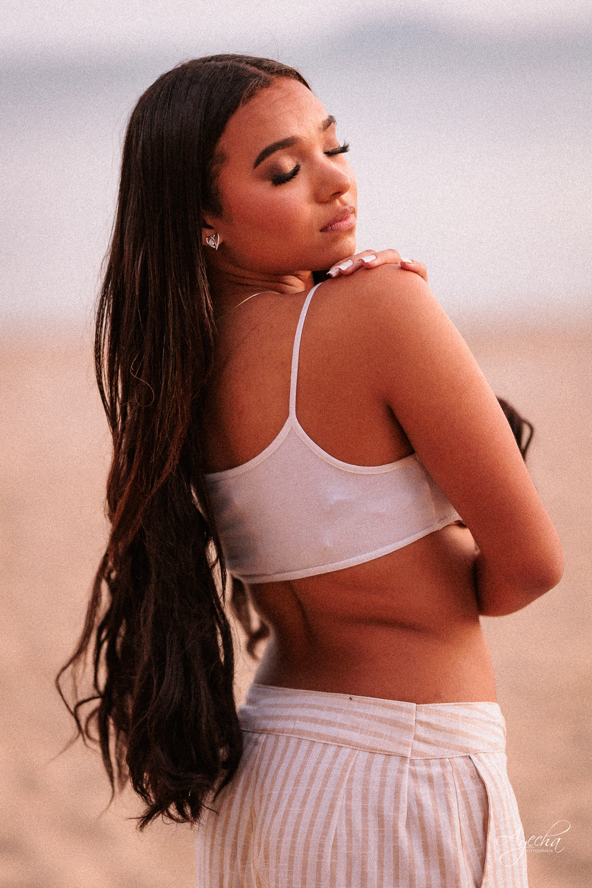 Ensaio na Praia; Ensaio Matinhos; Ensaio Caiobá; Ensaio 15 anos na praia; Ensaio Debutante na Praia; 15 anos; debutante; fotografo matinhos, fotografo caiobá; fotografos litoral; ensaios na praia; ensaio litoral; fotografo guaratuba; 