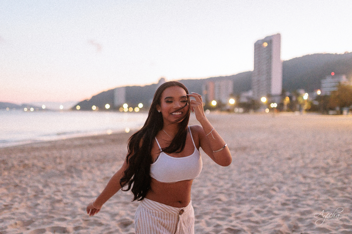Ensaio na Praia; Ensaio Matinhos; Ensaio Caiobá; Ensaio 15 anos na praia; Ensaio Debutante na Praia; 15 anos; debutante; fotografo matinhos, fotografo caiobá; fotografos litoral; ensaios na praia; ensaio litoral; fotografo guaratuba; 