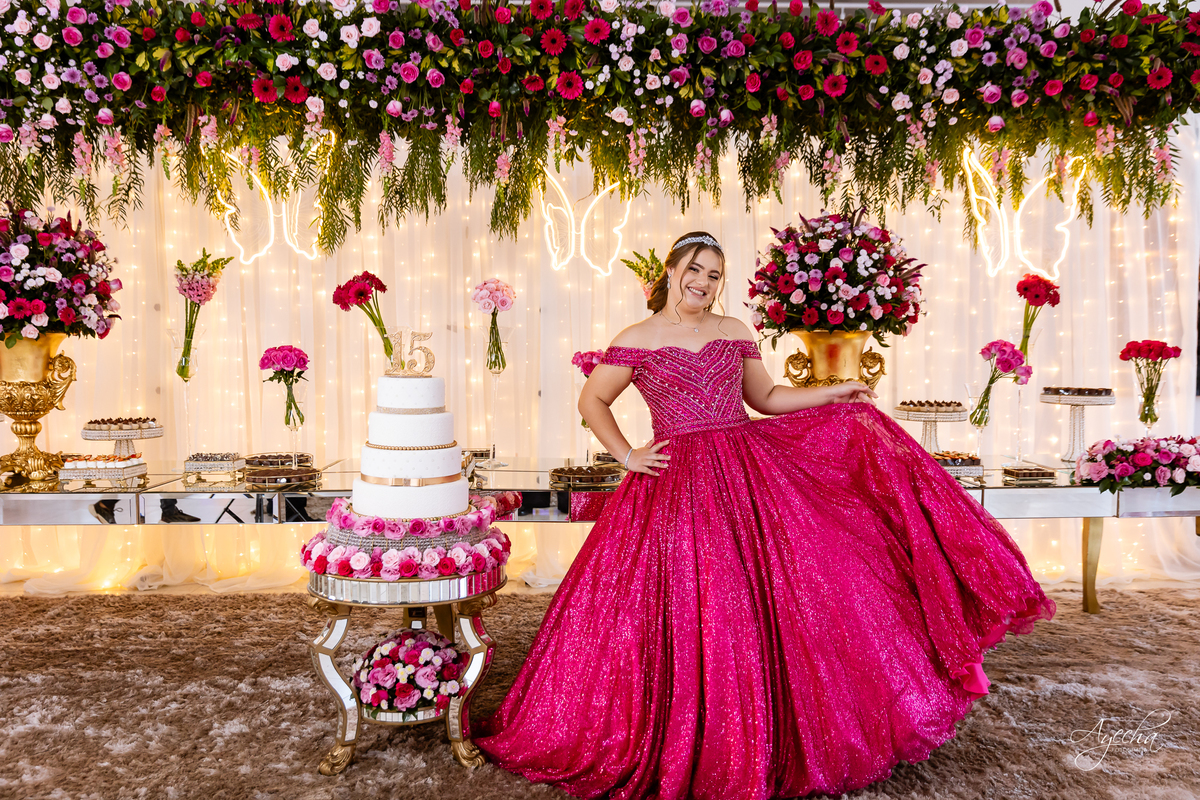 Chácara Ienkot 15 anos; Casamento Iekot; Noiva são josé dos pinhais; making of debutante; mãe e filha 15 anos; regina rocha maquiadora; cris decorações são josé dos pinhais; ensaio de noivos; pré wedding; chácara eventos curitiba; fotografos são josé