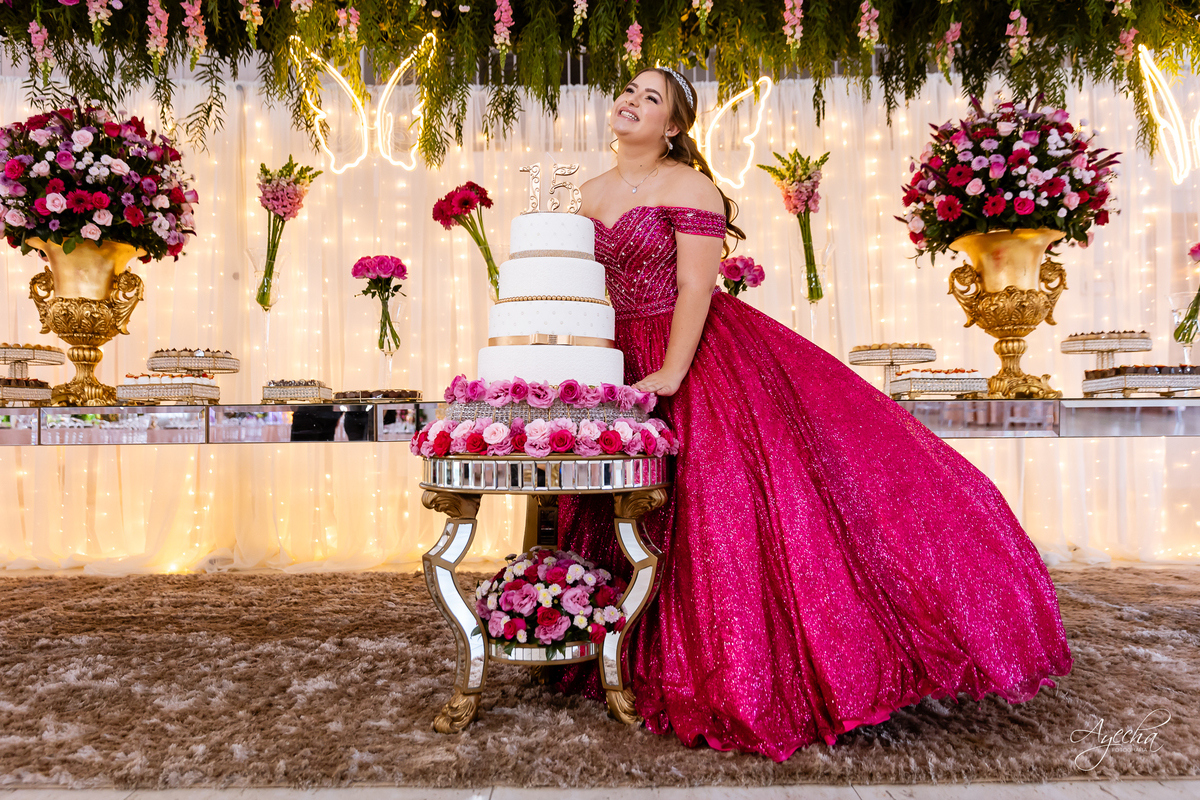Chácara Ienkot 15 anos; Casamento Iekot; Noiva são josé dos pinhais; making of debutante; mãe e filha 15 anos; regina rocha maquiadora; cris decorações são josé dos pinhais; ensaio de noivos; pré wedding; chácara eventos curitiba; fotografos são josé