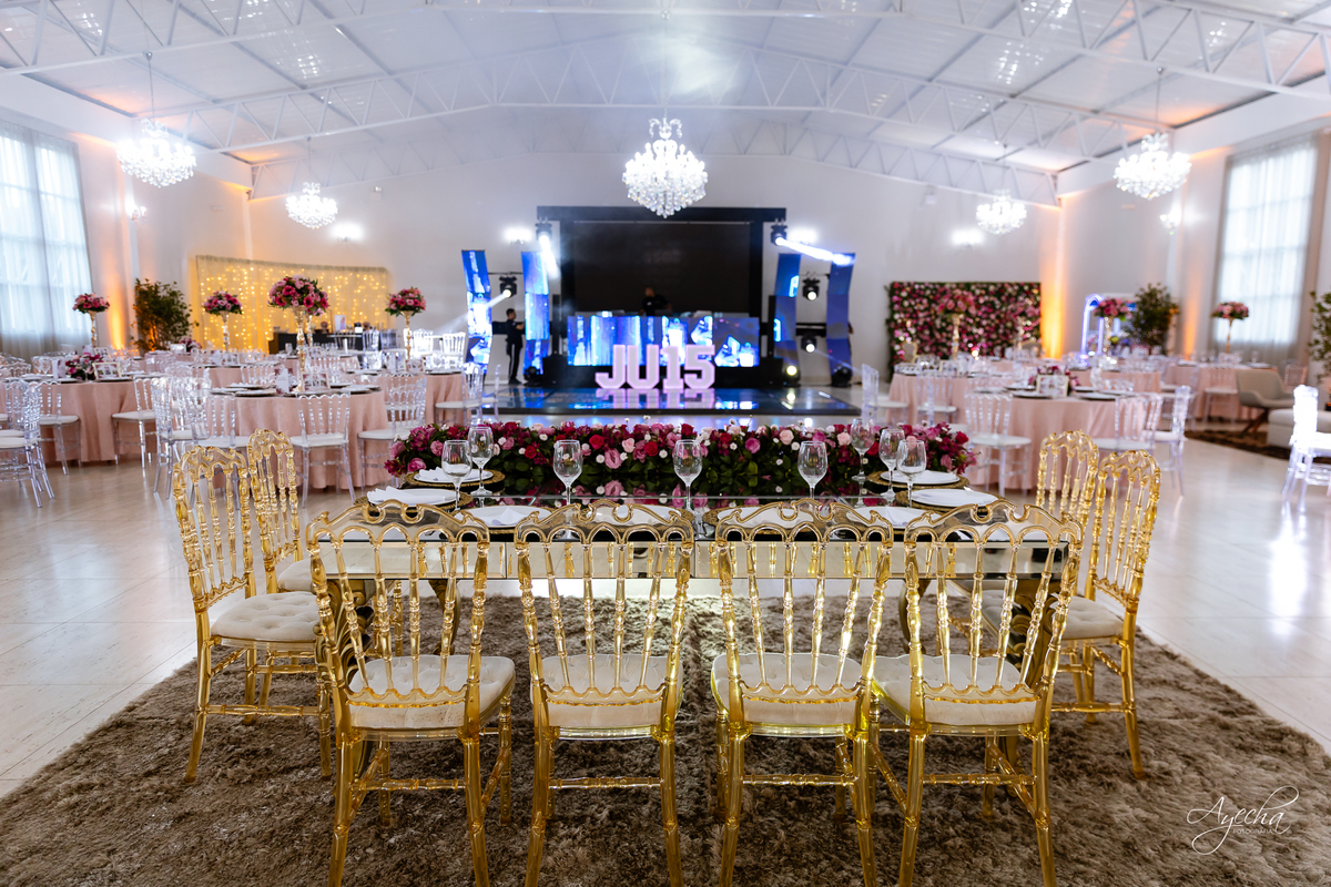 Chácara Ienkot 15 anos; Casamento Iekot; Noiva são josé dos pinhais; making of debutante; mãe e filha 15 anos; regina rocha maquiadora; cris decorações são josé dos pinhais; ensaio de noivos; pré wedding; chácara eventos curitiba; fotografos são josé